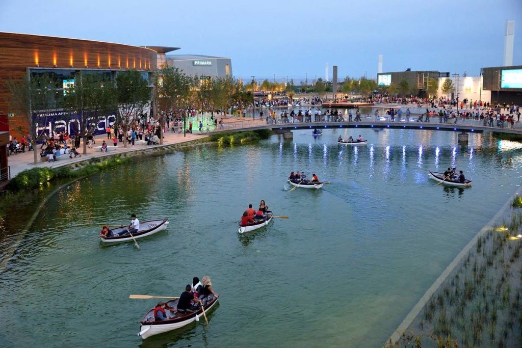 Centro comercial Puerto Venecia en España