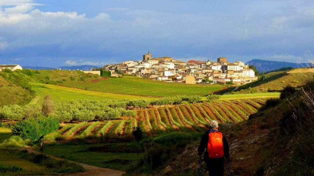 trekking route on the road of the French kings